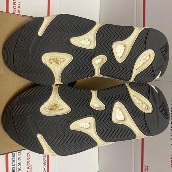 Adidas Yeezy Boost 700 “Analog” 2023 - Picture 5 of 7